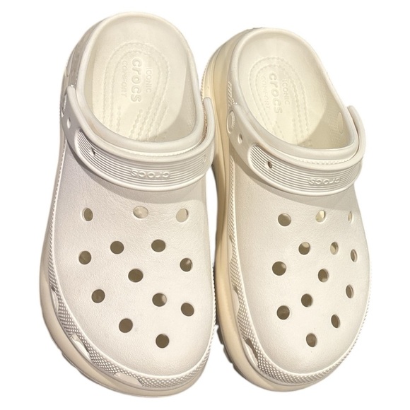 CROCS White Platform Shoes Lightweight Perforated Design - Picture 1 of 4
